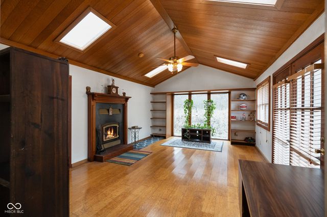 6979 Rinnie Seitz Road, Nashville, IN 47448