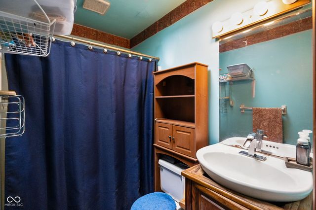 6979 Rinnie Seitz Road, Nashville, IN 47448