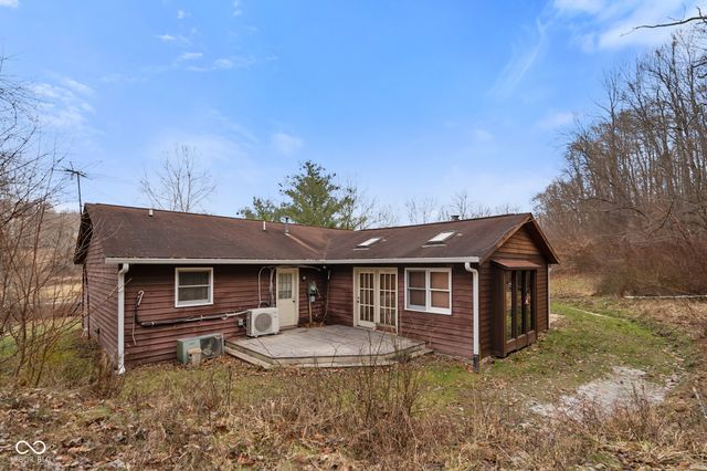 6979 Rinnie Seitz Road, Nashville, IN 47448