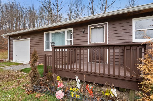 6979 Rinnie Seitz Road, Nashville, IN 47448