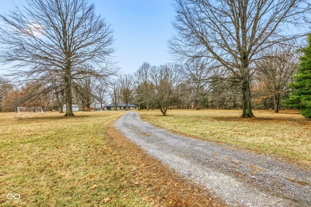 5675 W 200 N, Lebanon, IN 46052