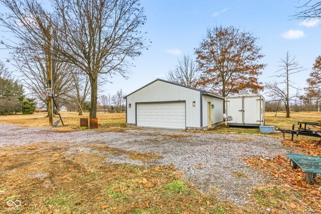 5675 W 200 N, Lebanon, IN 46052