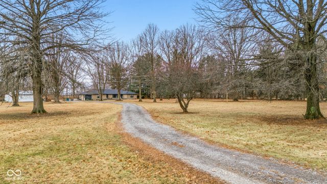 5675 W 200 N, Lebanon, IN 46052