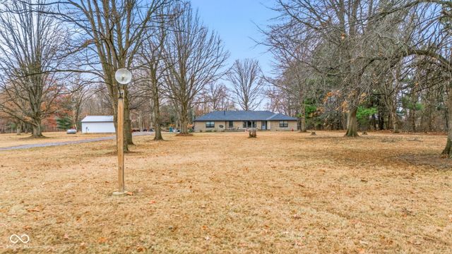 5675 W 200 N, Lebanon, IN 46052