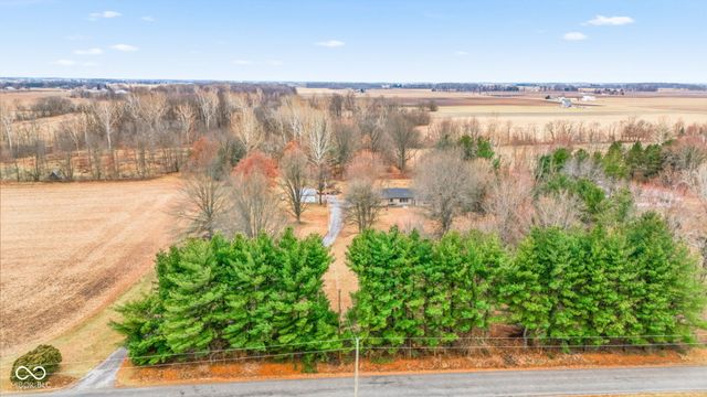 5675 W 200 N, Lebanon, IN 46052