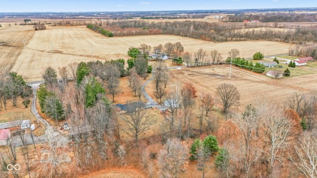 5675 W 200 N, Lebanon, IN 46052