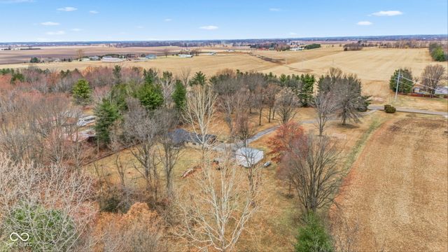 5675 W 200 N, Lebanon, IN 46052