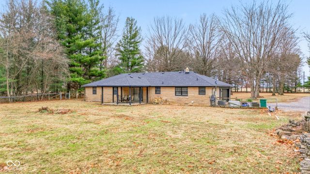 5675 W 200 N, Lebanon, IN 46052