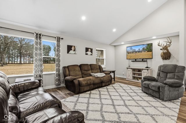 5675 W 200 N, Lebanon, IN 46052