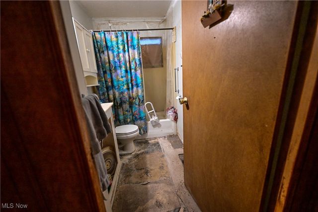 19613 Shelton Drive, Cleveland, OH 44110