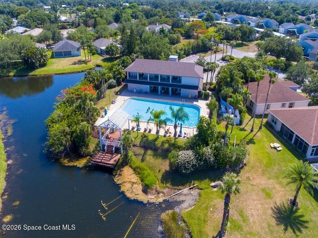 1198 Breezy Way 7a, Sebastian, FL 32958