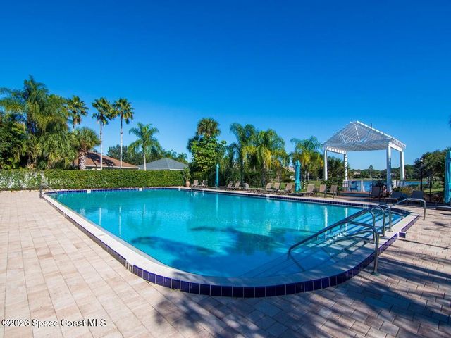 1198 Breezy Way 7a, Sebastian, FL 32958