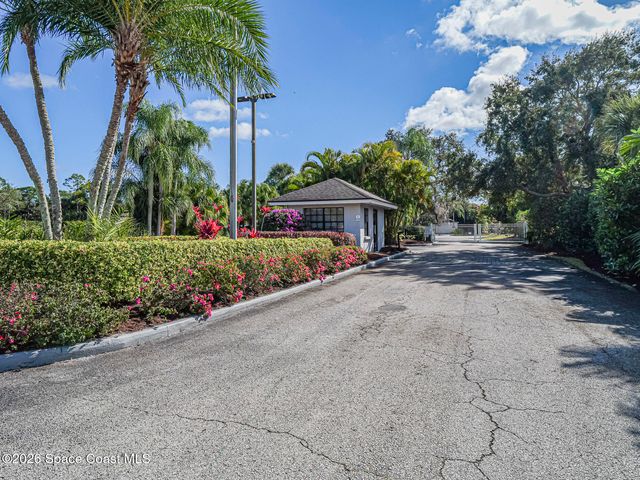 1198 Breezy Way 7a, Sebastian, FL 32958
