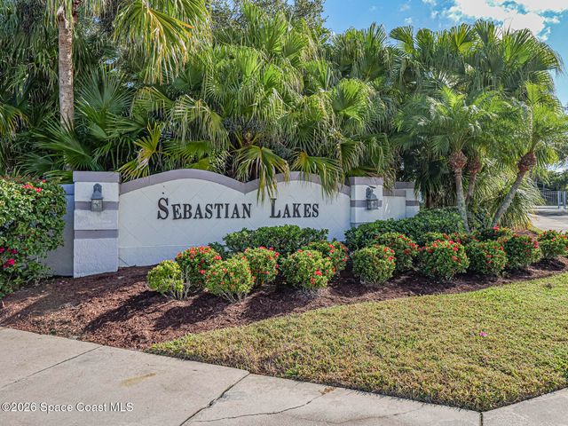 1198 Breezy Way 7a, Sebastian, FL 32958