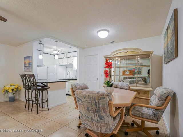 1198 Breezy Way 7a, Sebastian, FL 32958