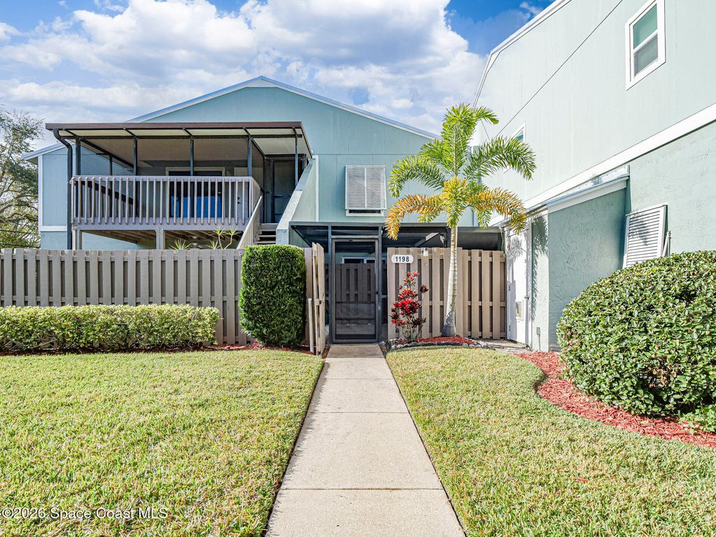 1198 Breezy Way 7a, Sebastian, FL 32958