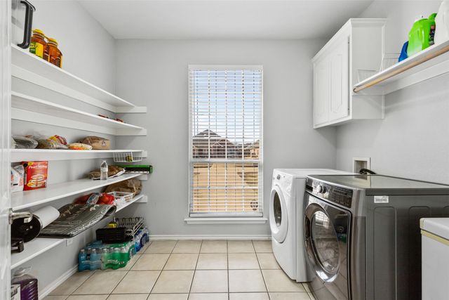 2708 Lake Country Drive, Grand Prairie, TX 75052