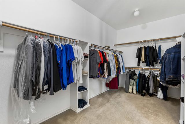 2708 Lake Country Drive, Grand Prairie, TX 75052