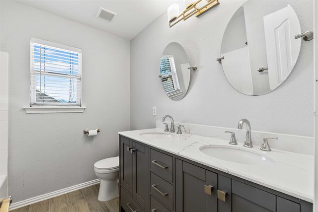 2708 Lake Country Drive, Grand Prairie, TX 75052