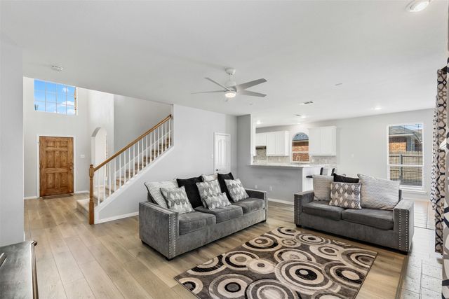 2708 Lake Country Drive, Grand Prairie, TX 75052