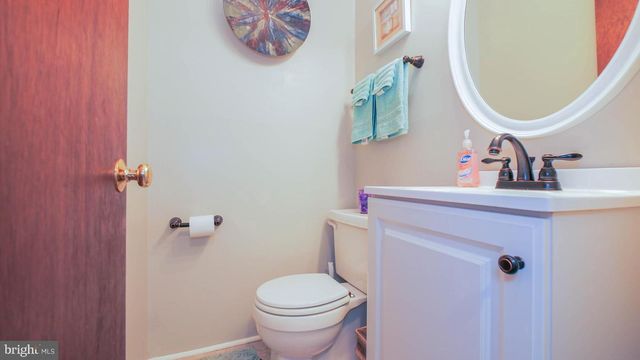 100 KENNEDY BLVD, Somerdale, NJ 08083