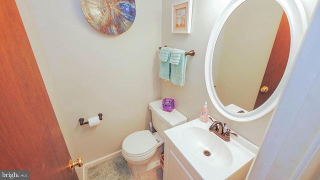 100 KENNEDY BLVD, Somerdale, NJ 08083