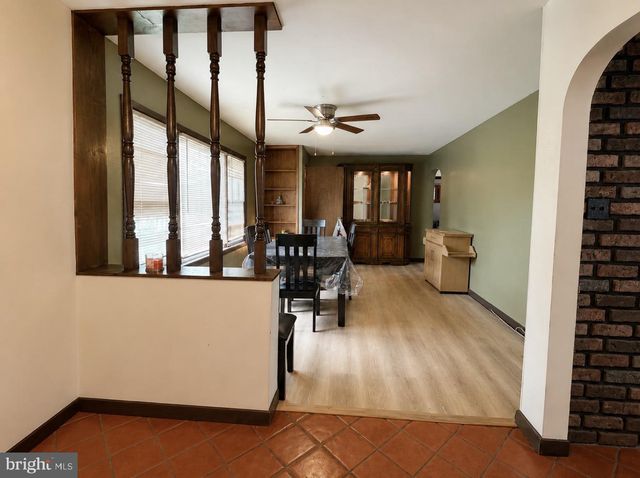 100 KENNEDY BLVD, Somerdale, NJ 08083