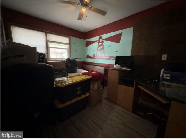 100 KENNEDY BLVD, Somerdale, NJ 08083