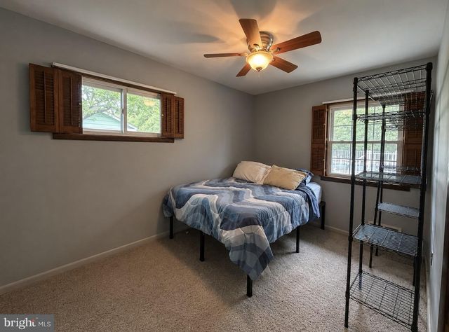 100 KENNEDY BLVD, Somerdale, NJ 08083