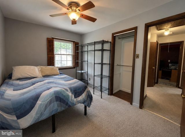 100 KENNEDY BLVD, Somerdale, NJ 08083