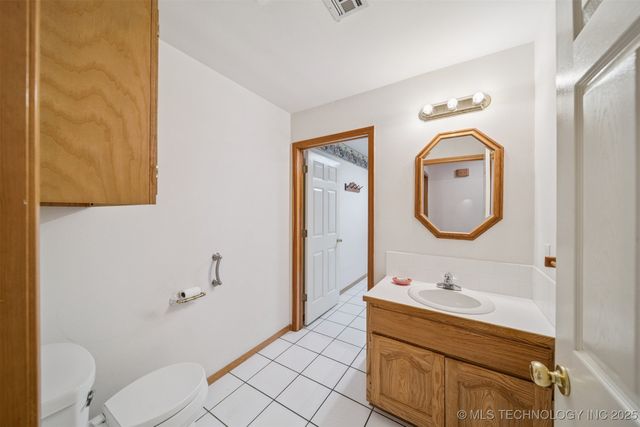 32965 E 740 Road, Wagoner, OK 74467