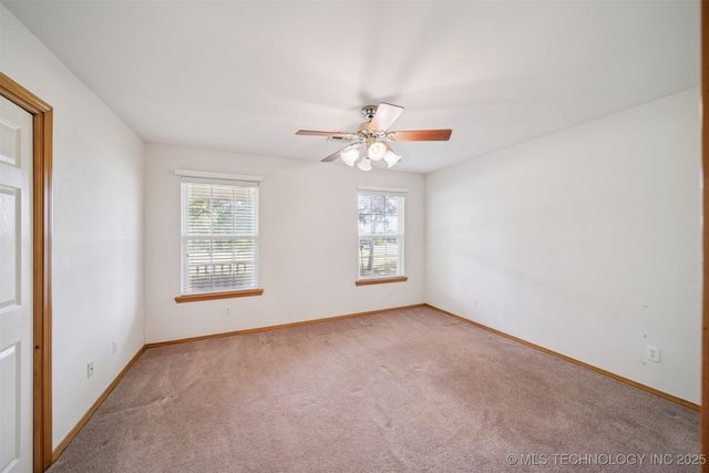 32965 E 740 Road, Wagoner, OK 74467