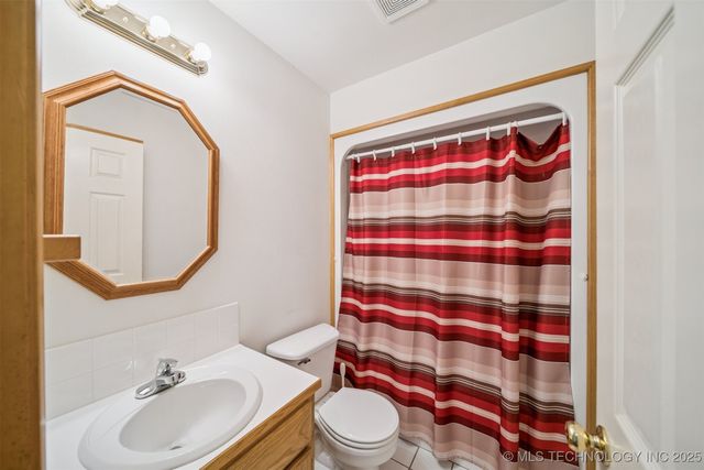 32965 E 740 Road, Wagoner, OK 74467