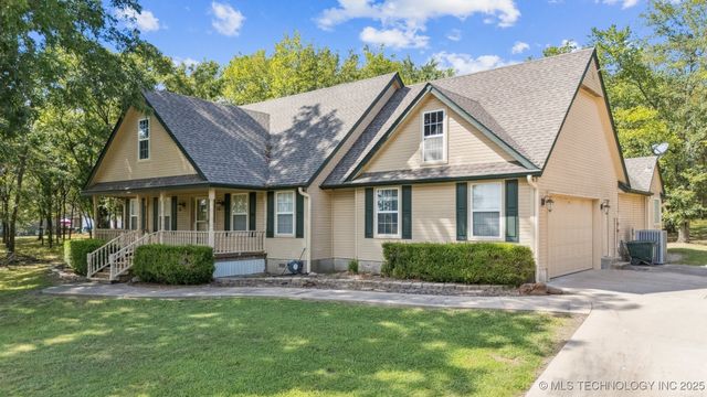 32965 E 740 Road, Wagoner, OK 74467