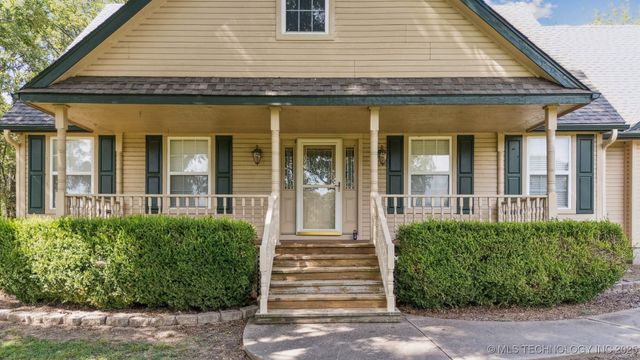 32965 E 740 Road, Wagoner, OK 74467