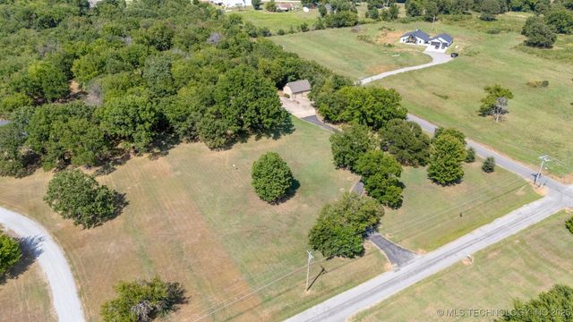 32965 E 740 Road, Wagoner, OK 74467
