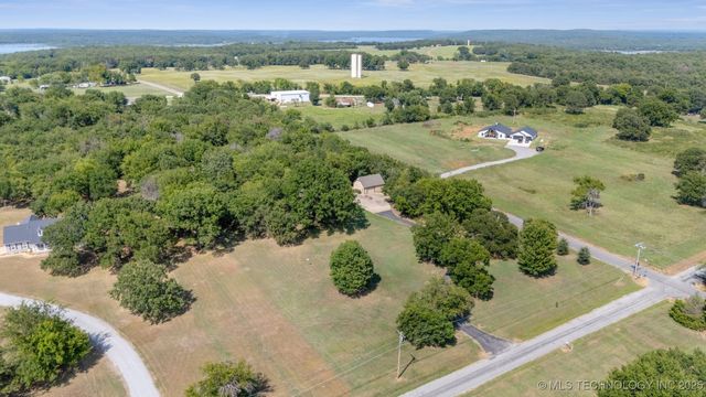 32965 E 740 Road, Wagoner, OK 74467