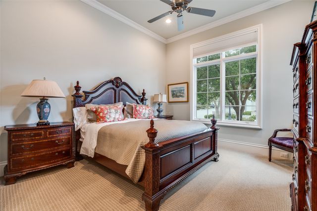 32 Fawn Wood Drive, Dallas, TX 75248