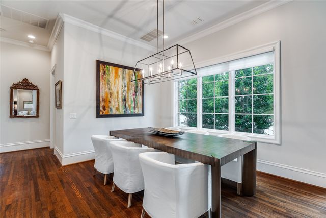 32 Fawn Wood Drive, Dallas, TX 75248