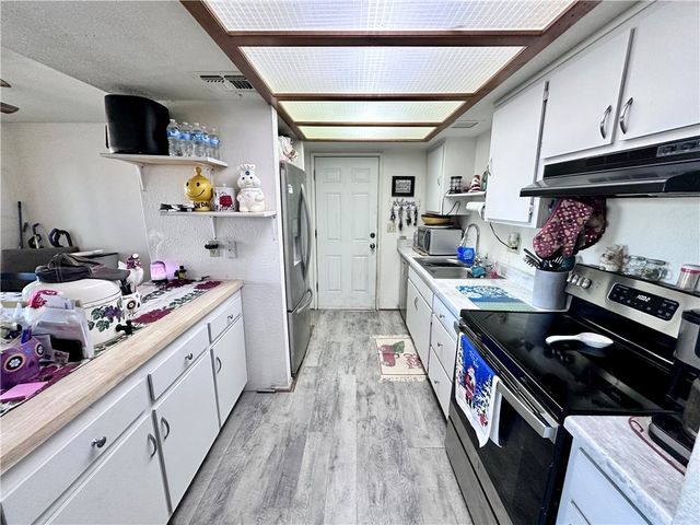 2186 E Cabot Drive, Mohave Valley, AZ 86440