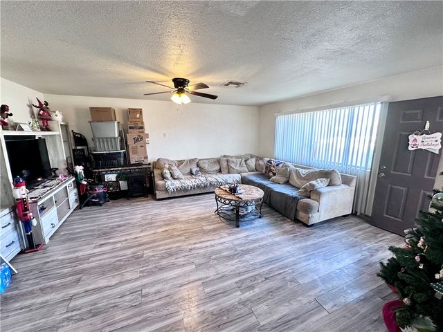 2186 E Cabot Drive, Mohave Valley, AZ 86440