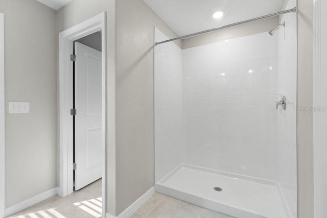 5245 WHITE CHICORY DRIVE, Apollo Beach, FL 33572