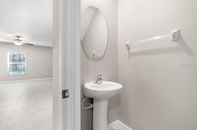 5245 WHITE CHICORY DRIVE, Apollo Beach, FL 33572