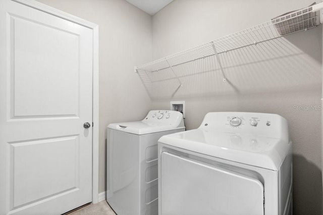 5245 WHITE CHICORY DRIVE, Apollo Beach, FL 33572