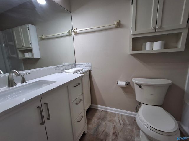 2712 SE Wynterhall Road, Huntsville, AL 35803