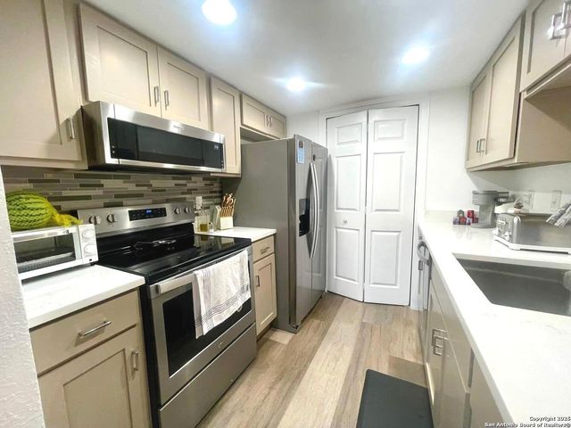 4839 Brandeis St Apt 413, San Antonio, TX 78249