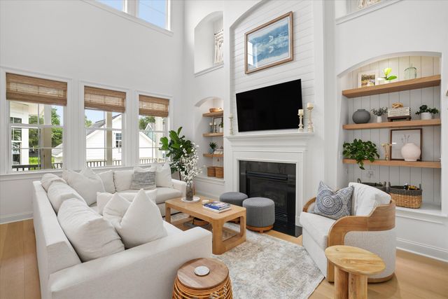 8041 Gibbon Street, Charleston, SC 29492