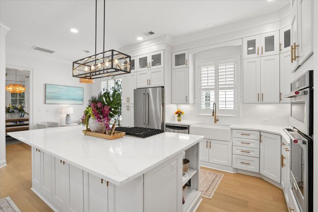 8041 Gibbon Street, Charleston, SC 29492