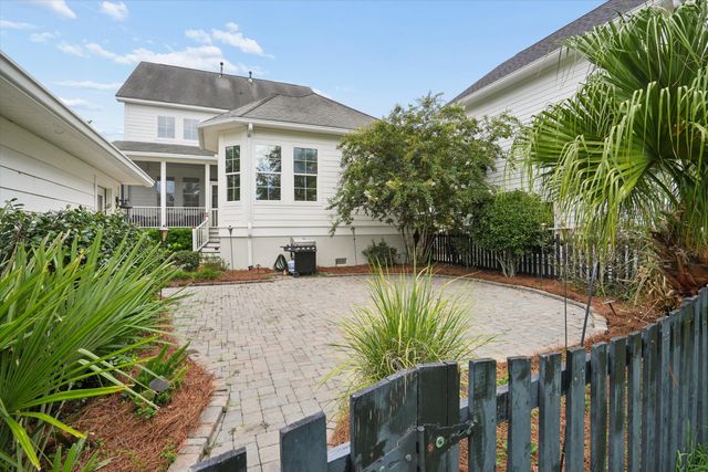 8041 Gibbon Street, Charleston, SC 29492