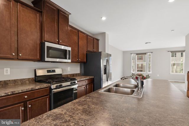 515 STREAMVIEW DR, Fredericksburg, VA 22405